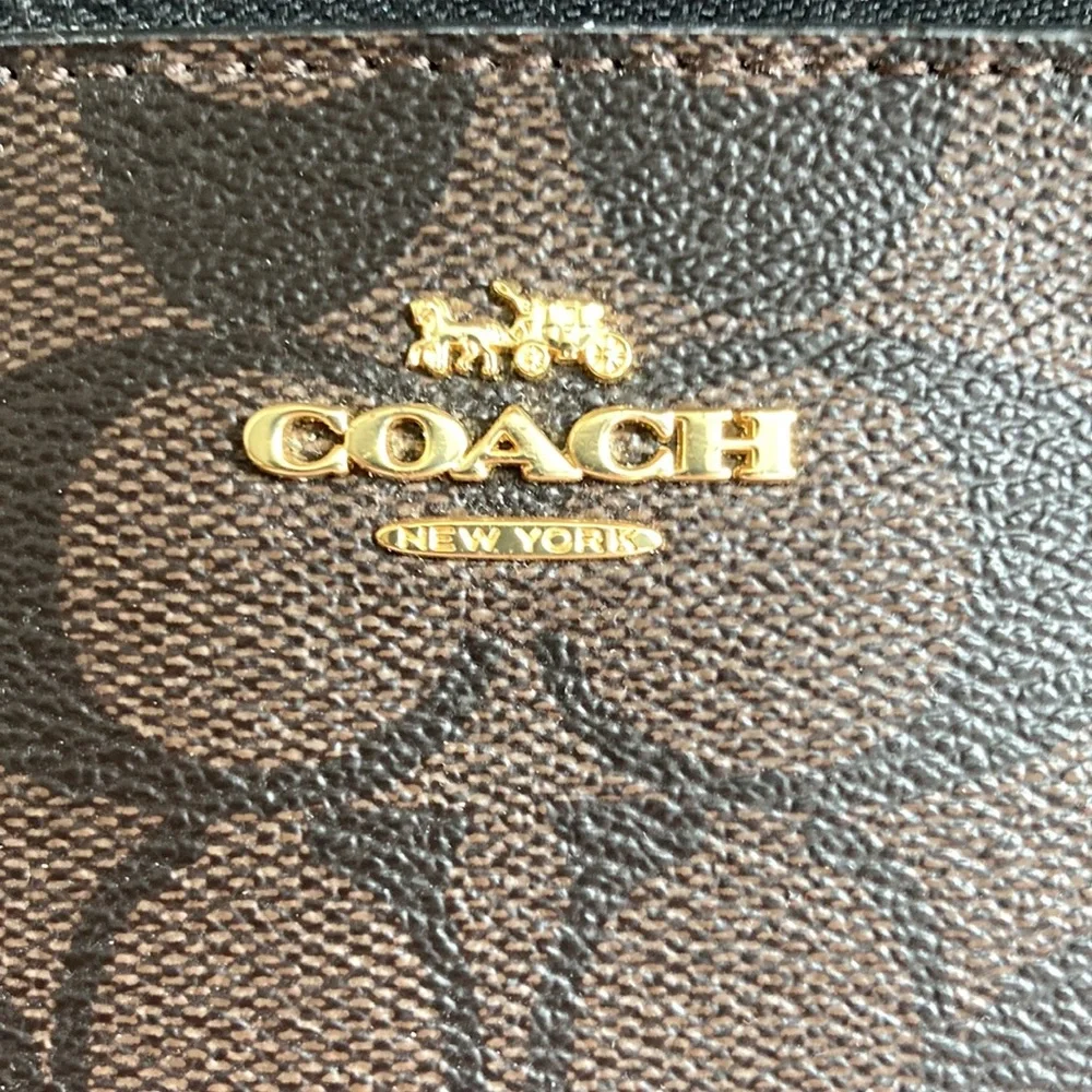 NWT Authentic Coach double zipper wristlet - Picture 7 of 8